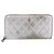 CHANEL Cartera Larga Matelassé de Piel de Cordero Silver CC - vista 2