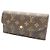 Louis Vuitton Cartera Larga Emily en Monogram Canvas Fuchsia - vista 3