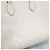 Louis Vuitton  mala Monogram Empreinte Onthego MM Cream - vista 14