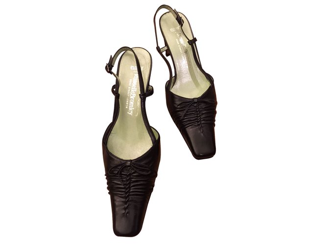 russel bromley sandals