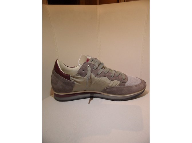 Philippe Model Sneakers Multiple colors Cloth ref.26675 - Joli Closet