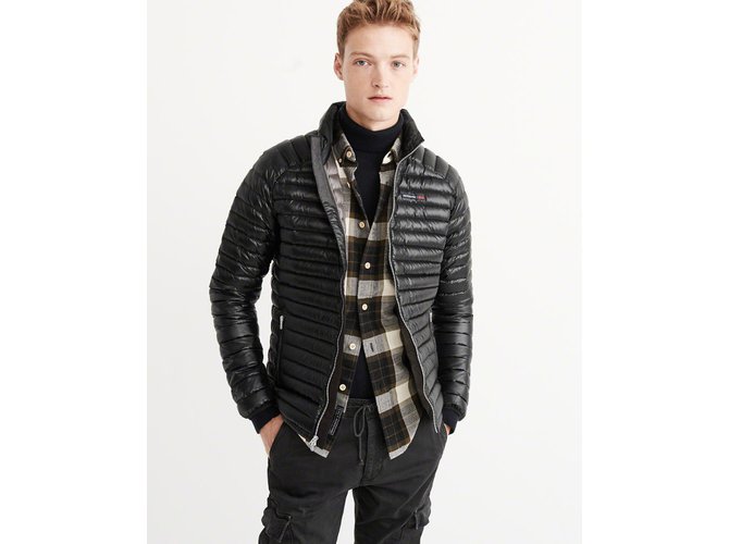 Abercrombie & Fitch Ultra Lightweight Down Puffer Jacket Black ref