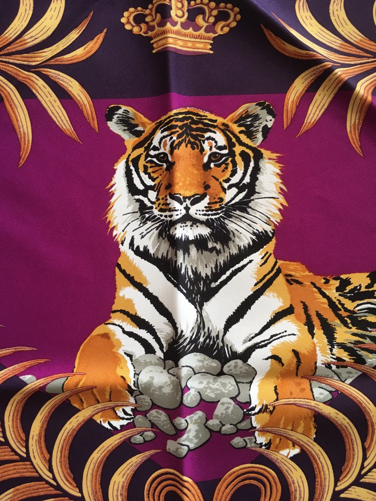 Hermès Tigre Royal Golden Purple Silk ref.43156 - Joli Closet