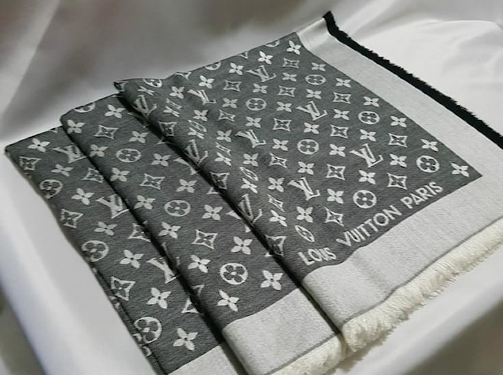 louis vuitton classic monogram scarf