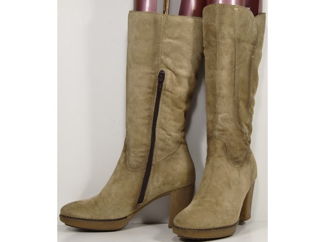 manas bottes