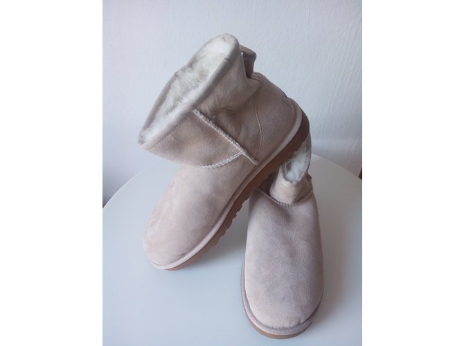ugg mini beige 36