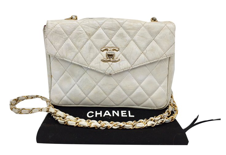 Chanel Handbags White Leather ref.56063 - Joli Closet