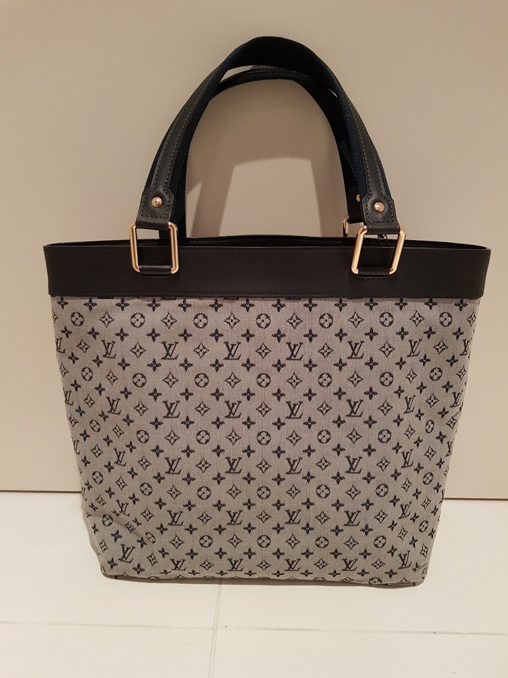 Louis Vuitton Handbags Blue Cloth ref.65955 - Joli Closet