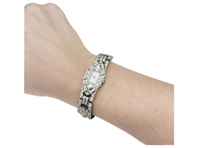 Montre Art Déco Platine Et Diamants - Modèle Tank Années 1920
