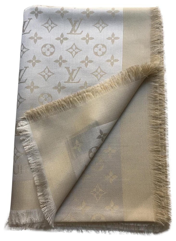 Louis Vuitton Monogram Scarf White Golden Silk Wool ref.150721 - Joli ...