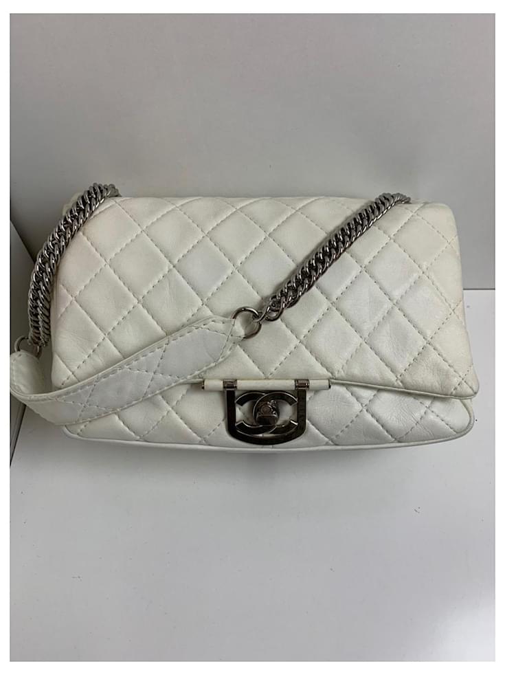 Chanel White Leather ref.169532 - Joli Closet