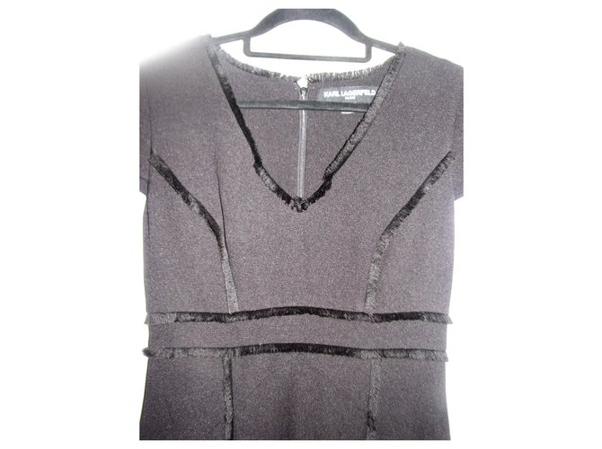 Robe Ponpon Noir Bl957747 210