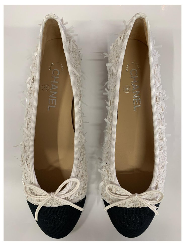 CHANEL BALLET FLATS BALLERINA BRAND NEW White Leather Cloth Ref.174613 ...