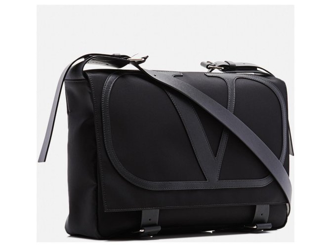 Valentino Garavani Valentino messenger bag new Black ref.175515 Joli