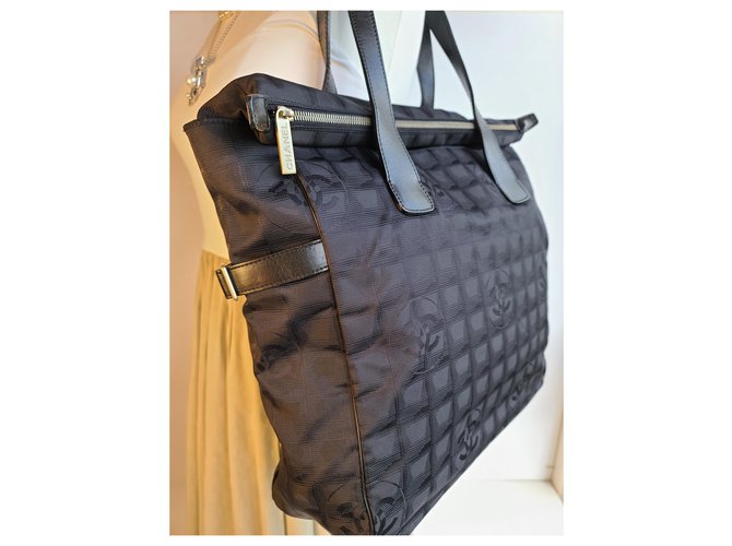 chanel travel ligne tote