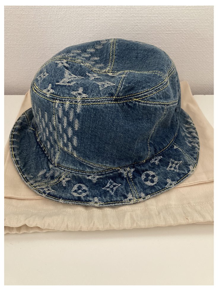 Louis Vuitton Hats Beanies Blue Cotton Denim ref.214258 - Joli Closet