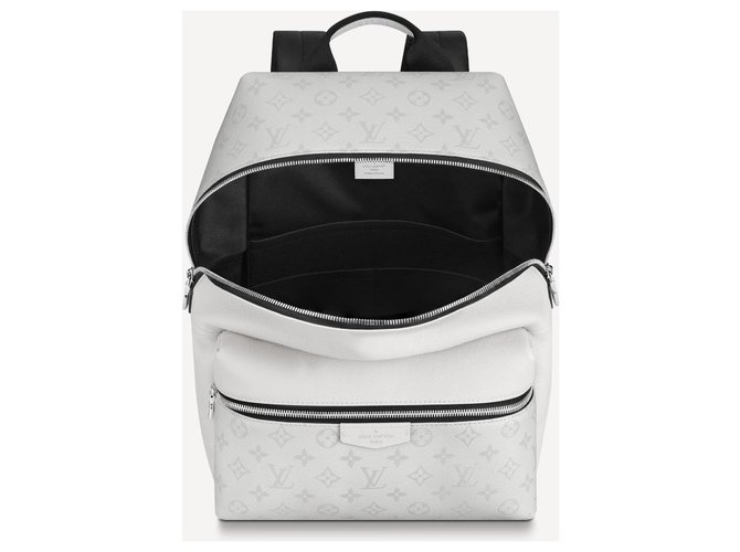 Louis Vuitton LV Discovery backpack new White Leather ref.235550 Joli