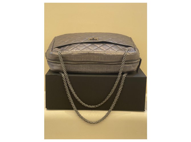 Chanel Reissue 2.55 camera shoulderr bag Grey Metallic Leather ref