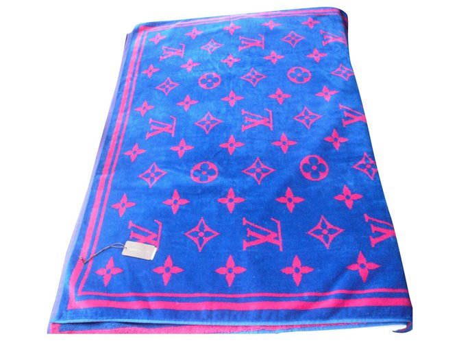 LOUIS VUITTON Beach towel MONOGRAM NEW Pink Blue Cotton ref.320056