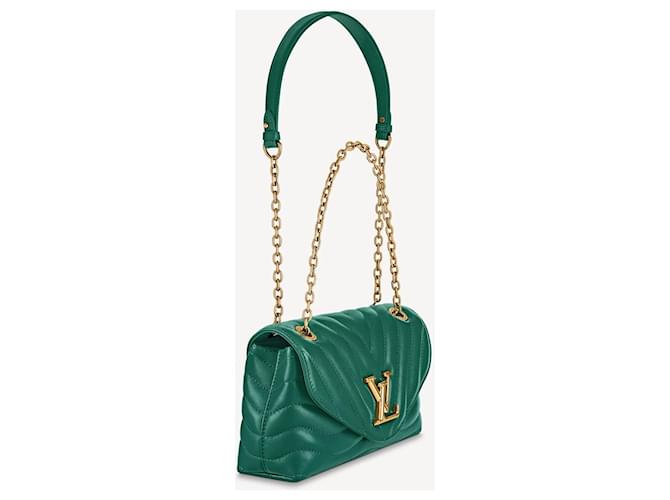 Louis Vuitton Sac cha?�ne LV New wave vert neuf Cuir ref.330205 - Joli Closet
