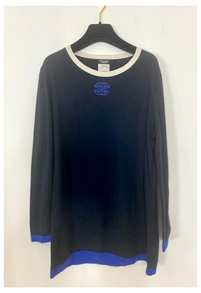 Chanel uniform CC logo sweater Black Navy blue Cotton ref.400420 - Joli ...