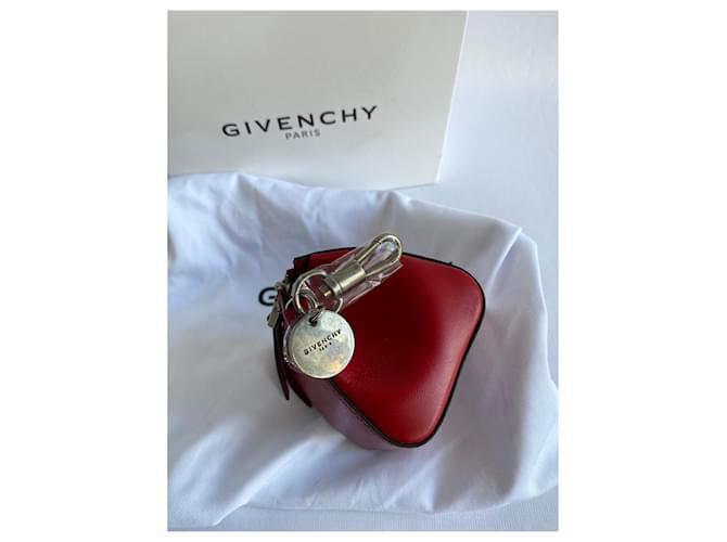 Givenchy portefeuilles Cuir Rouge ref.505595 - Joli Closet