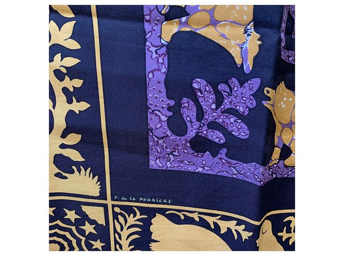 Foulard En Soie Noire Moschino Neuve Avec étiquettes - Logo Lurex Discret - Accessoire Luxe