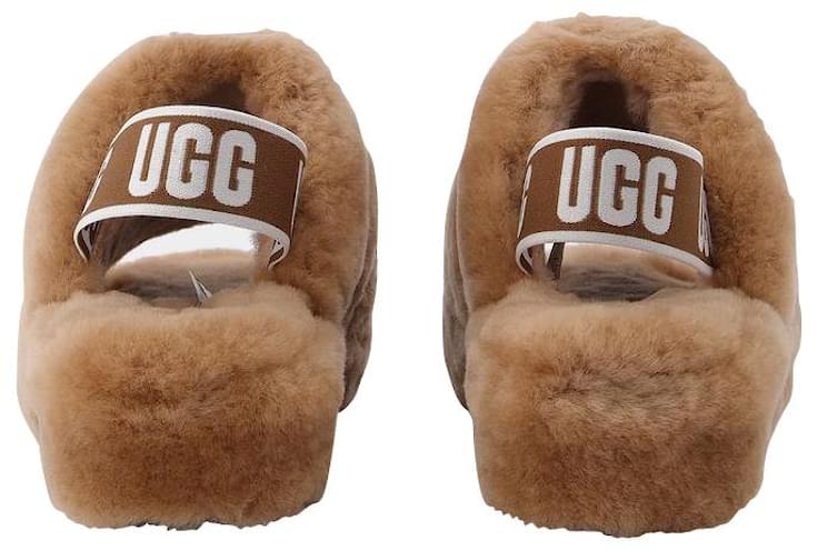 claquette fourrure ugg