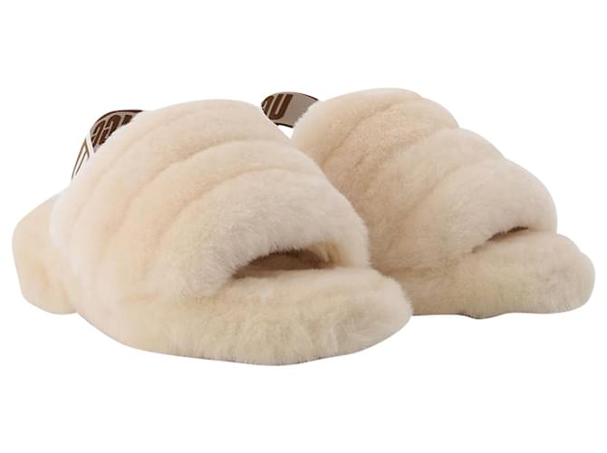 claquette fourrure ugg