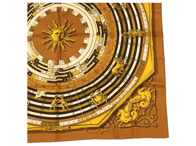 Foulard HERMES Carré 90 'Les Cheyennes' En Soie Marron Authentique - Occasion Très Bon état