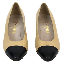 Chanel Heels Black Cream