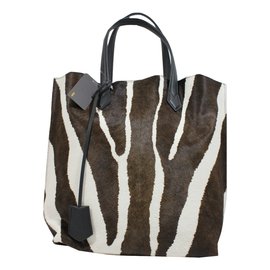 Fendi-Handbags-Brown,White