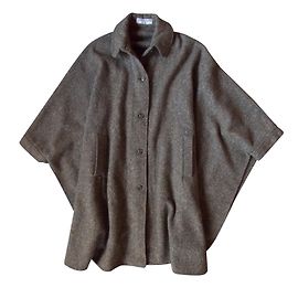 Guy Laroche Abrigos, Ropa de calle Caqui