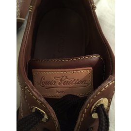 Louis Vuitton-zapatillas-Castaño