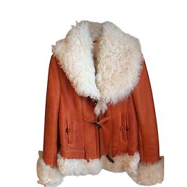 Patrizia Pepe Abrigos, Ropa de calle Naranja
