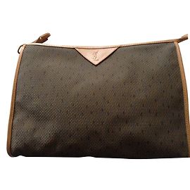 Yves Saint Laurent Bolsos de embrague Castaño