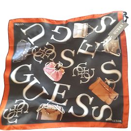 Guess carré Multicolore