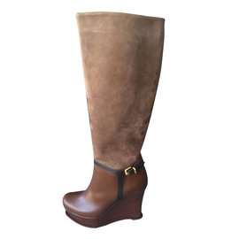 Fendi-Boots-Brown