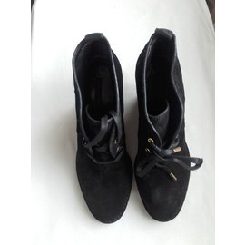Louis Vuitton-Ankle Boots-Black
