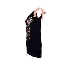 Fendi-Robes-Noir