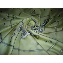 Hermès-Bufandas de seda-Amarillo
