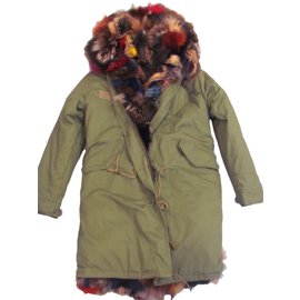 Second Hand Mr And Mrs Furs Coats Joli Closet