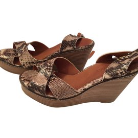 Autre Marque Mules compensées en cuir imprimé python 39 Imprimé python