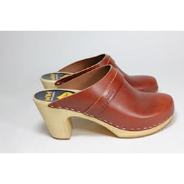 Swedish Hasbeens Clogs Brown