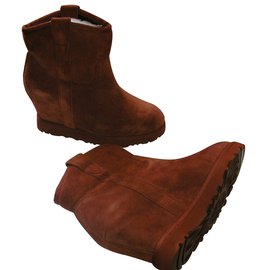 Ash-Ankle Boots-Caramel