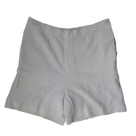 Chanel-Pantalones cortos-Blanco roto