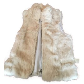 Ventcouvert Coats, Outerwear White