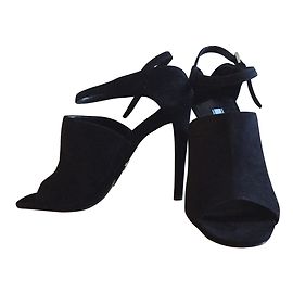 Escarpins Peep Toe Prada en daim noir Noir