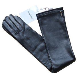 Givenchy Gloves Black