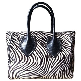 Alaïa-Handbags-Zebra print